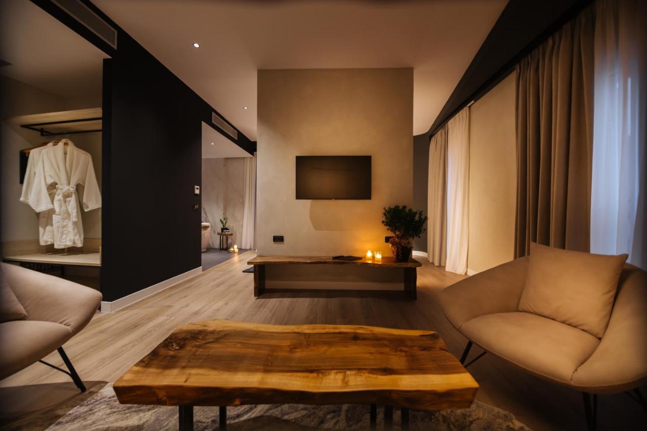 Park Plazza Hotel