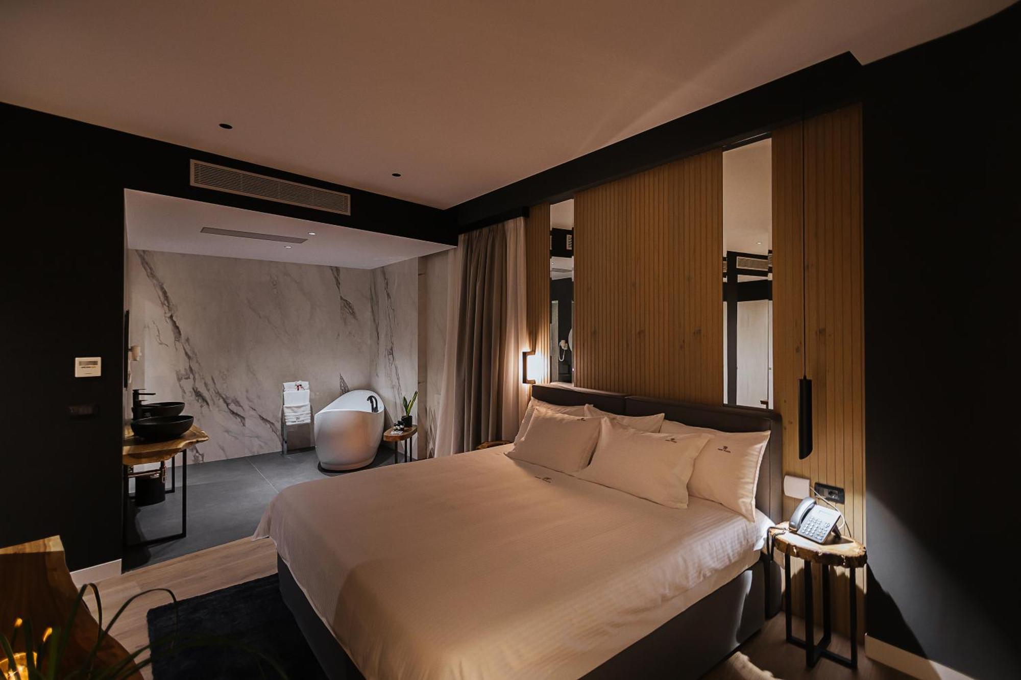 Park Plazza Hotel 4*